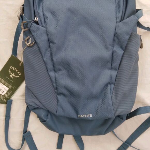 Osprey Daylite Multi-Function Hiking Commuter Backpack 13L Wave Blue NWT - Picture 3 of 11